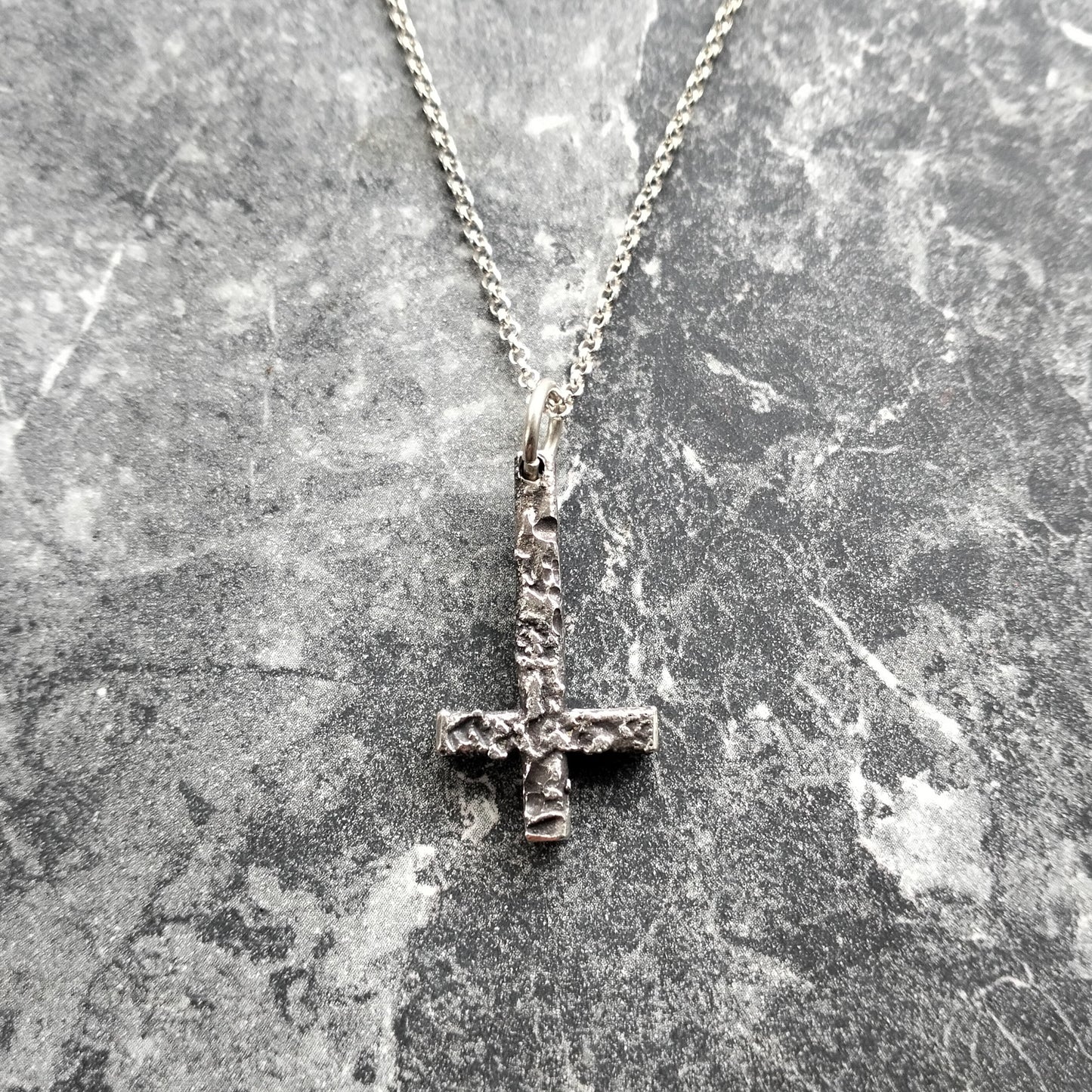 Ready to ship - Invert necklace (short)
