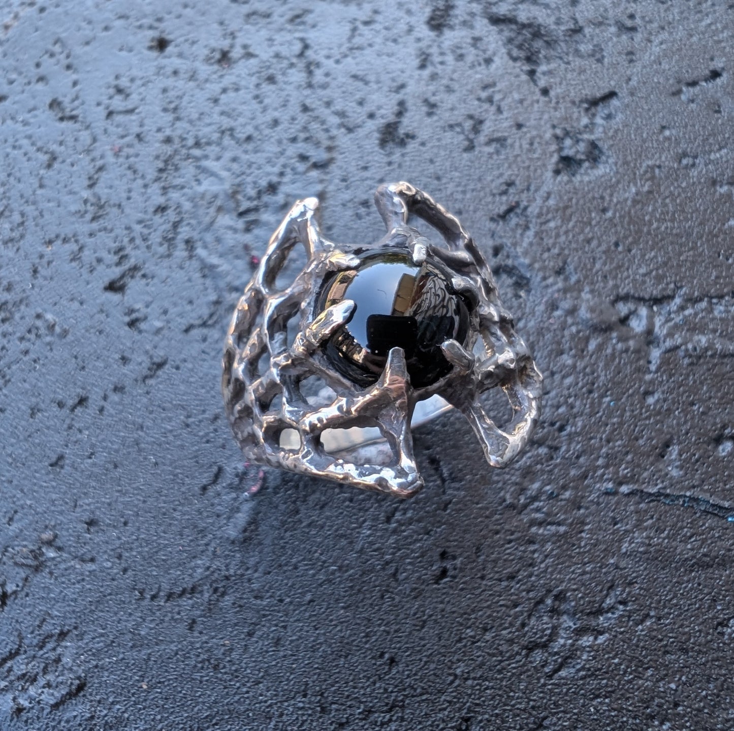 Singularity ring