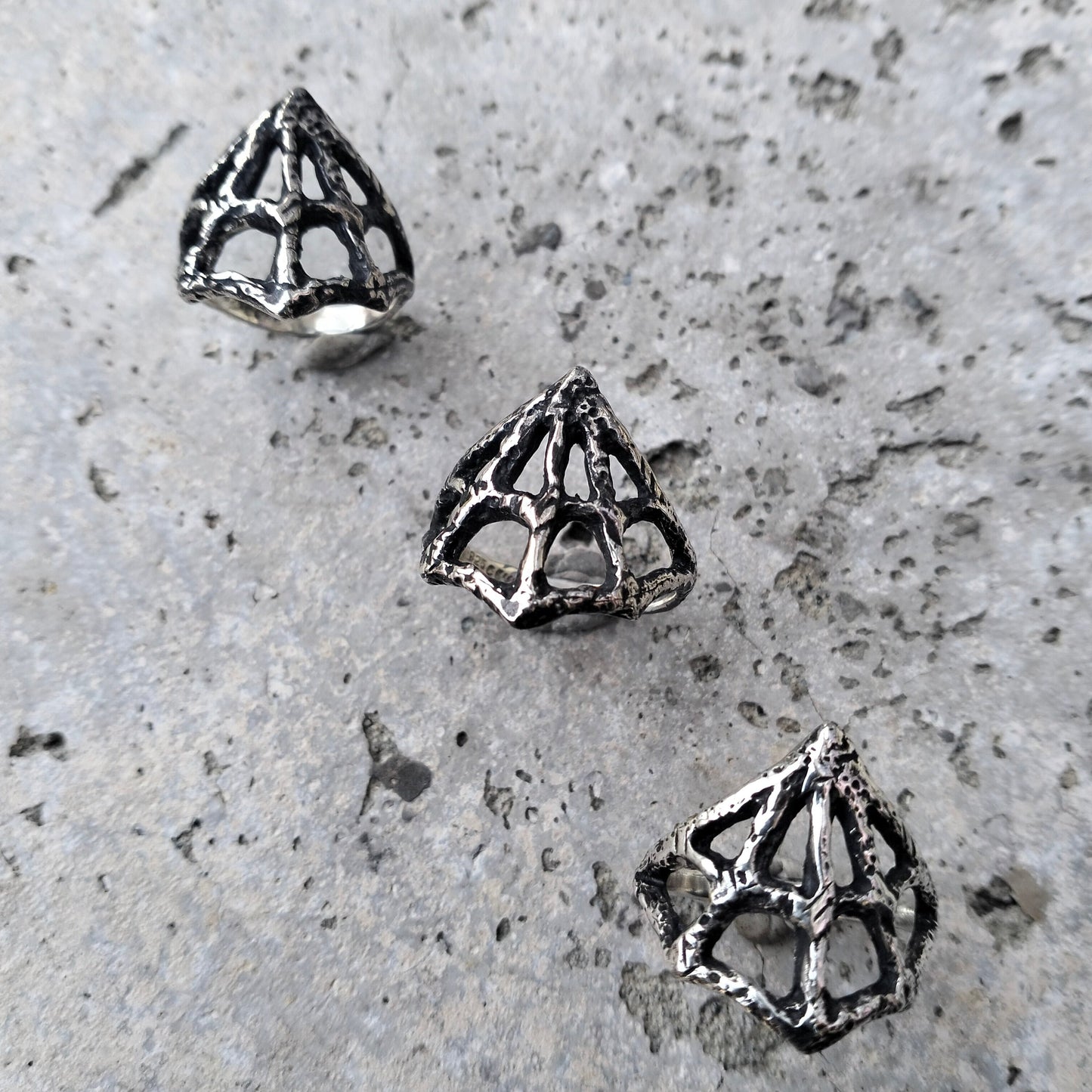 Ready to ship - Web ring