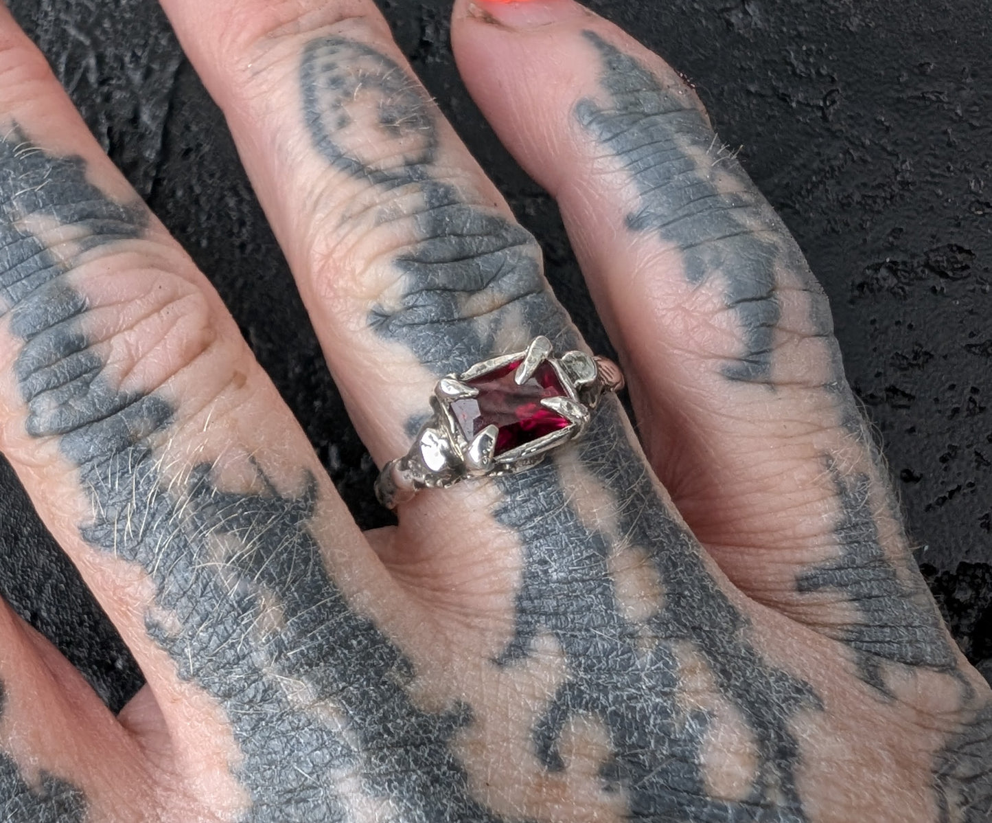 Sweet nothings ring