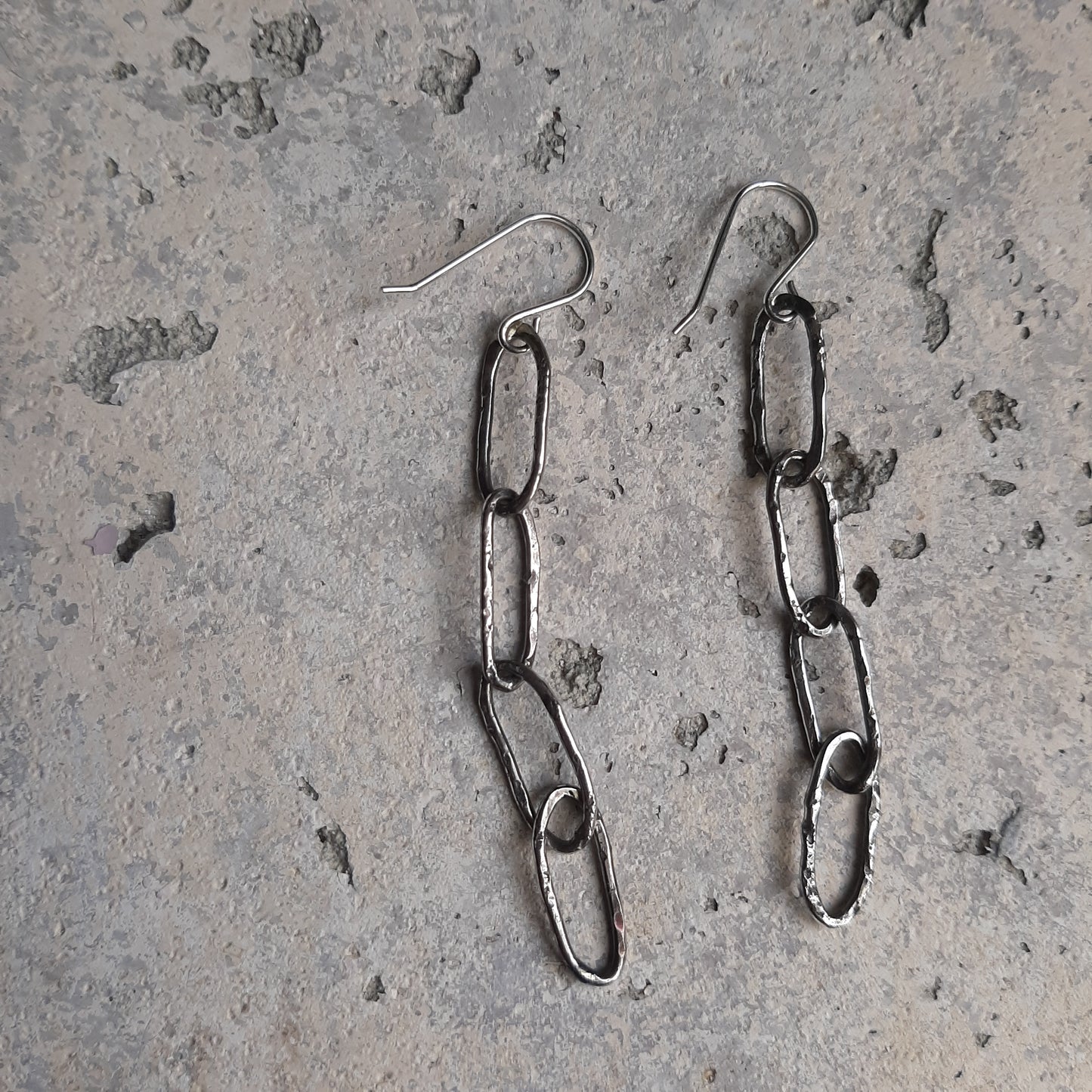 Chain link earrings