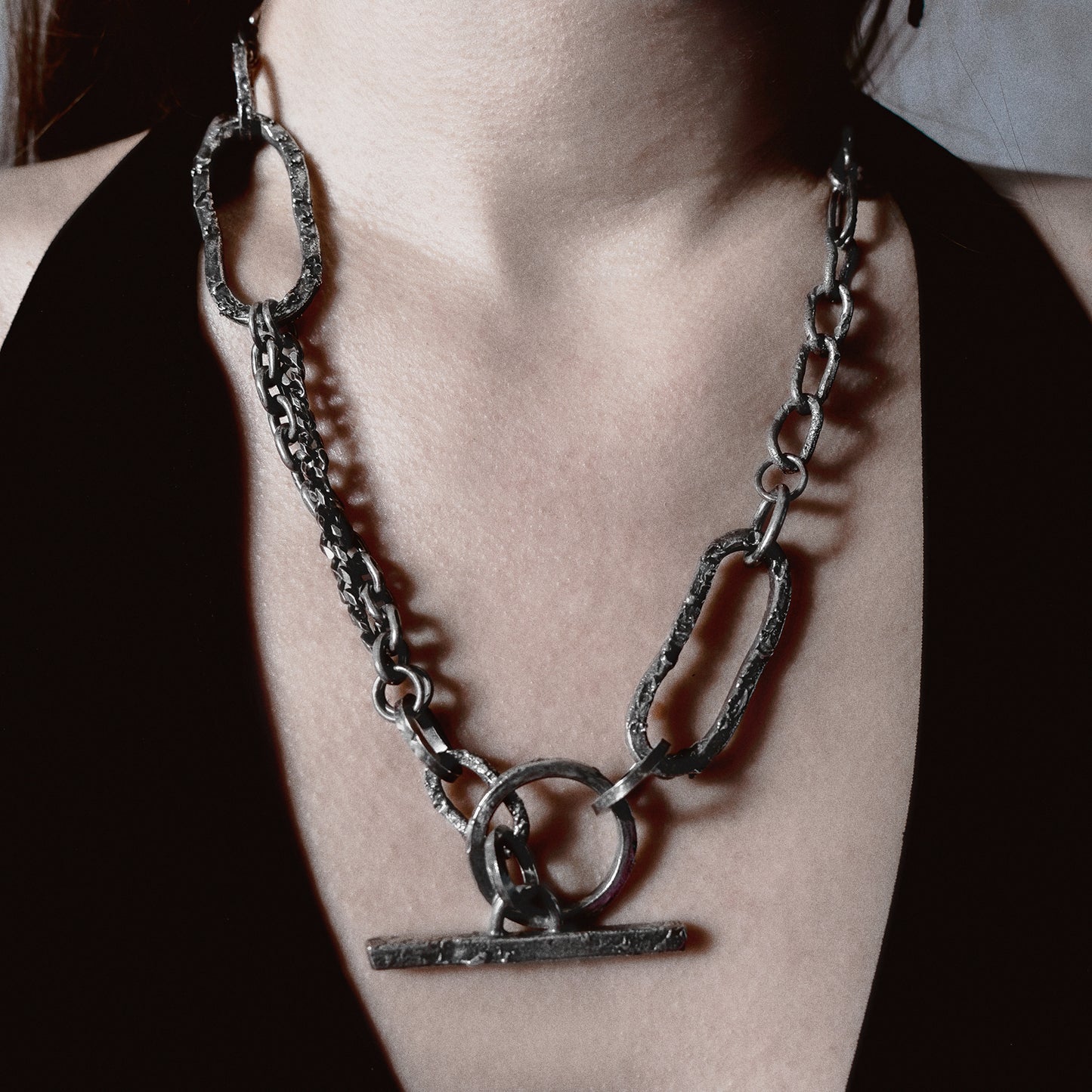 Brutalust chains