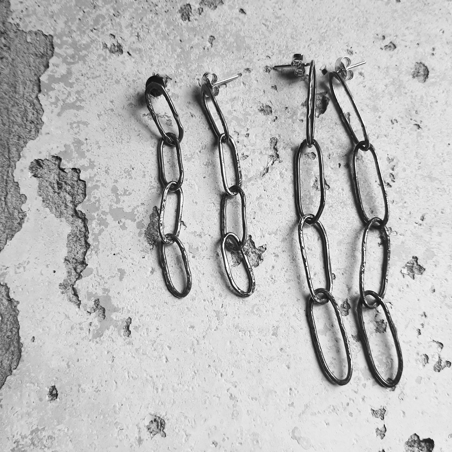 Chain link earrings
