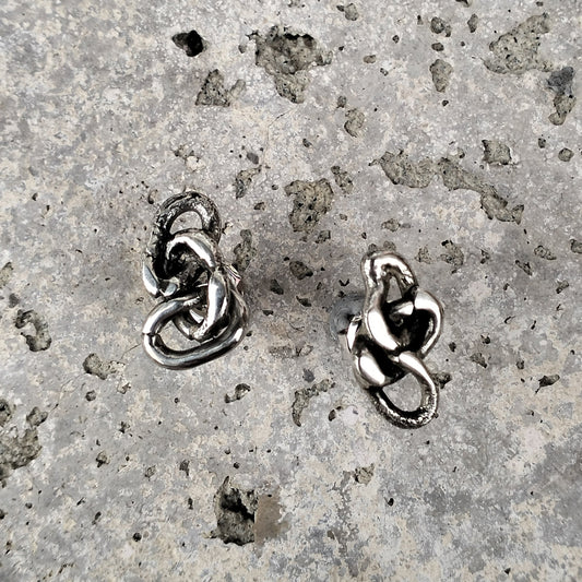 Melted chain studs