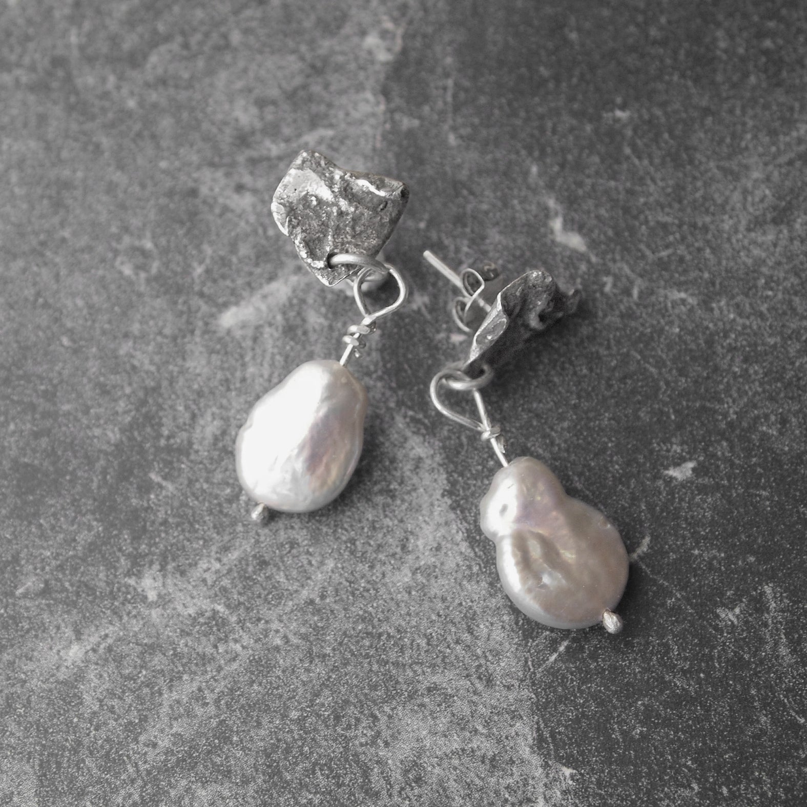 Pearl drop earrings