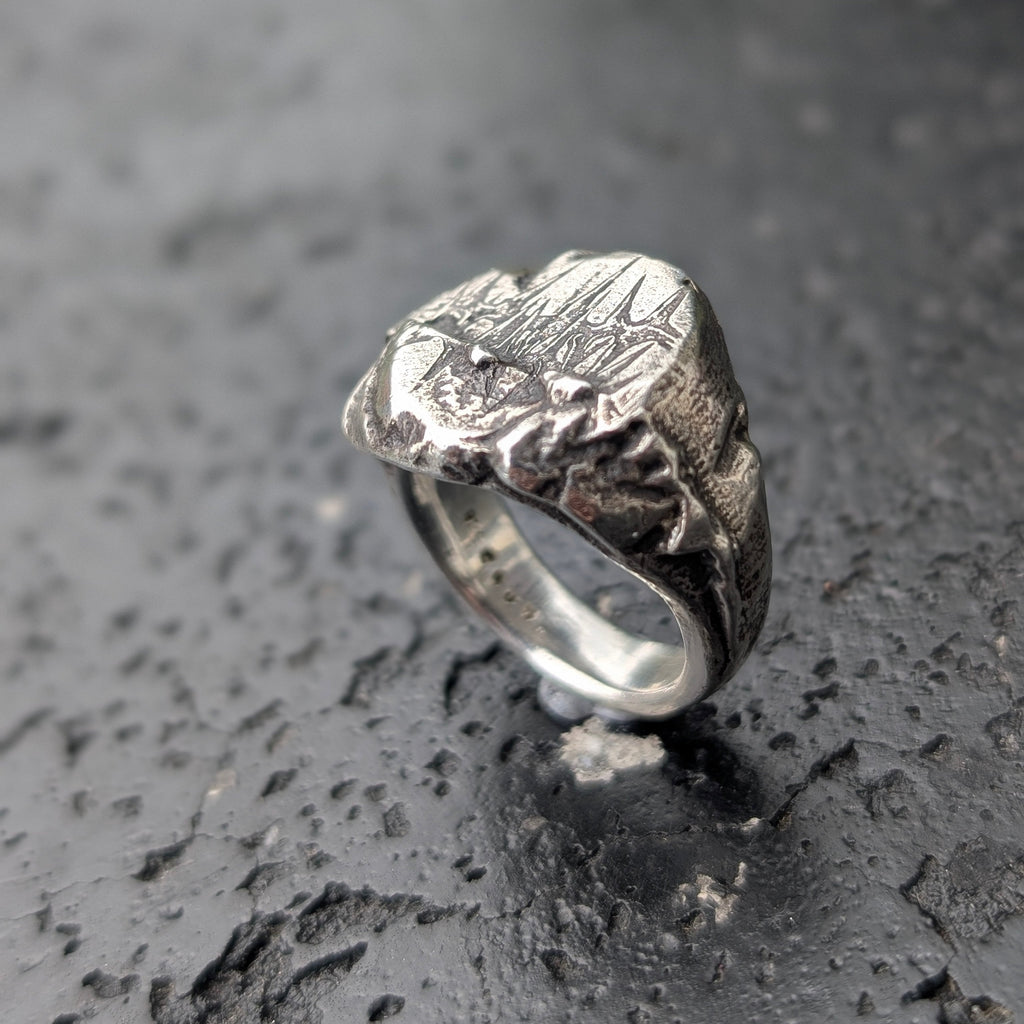 Thorns signet - ready to ship