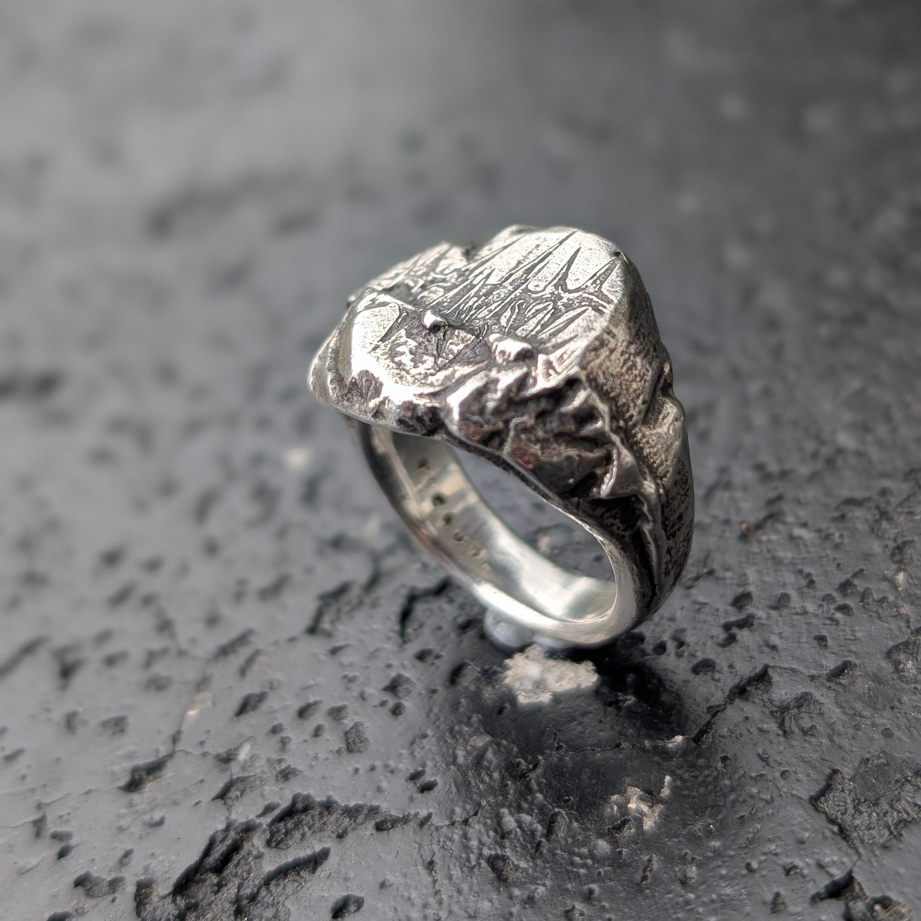 Thorns signet - ready to ship