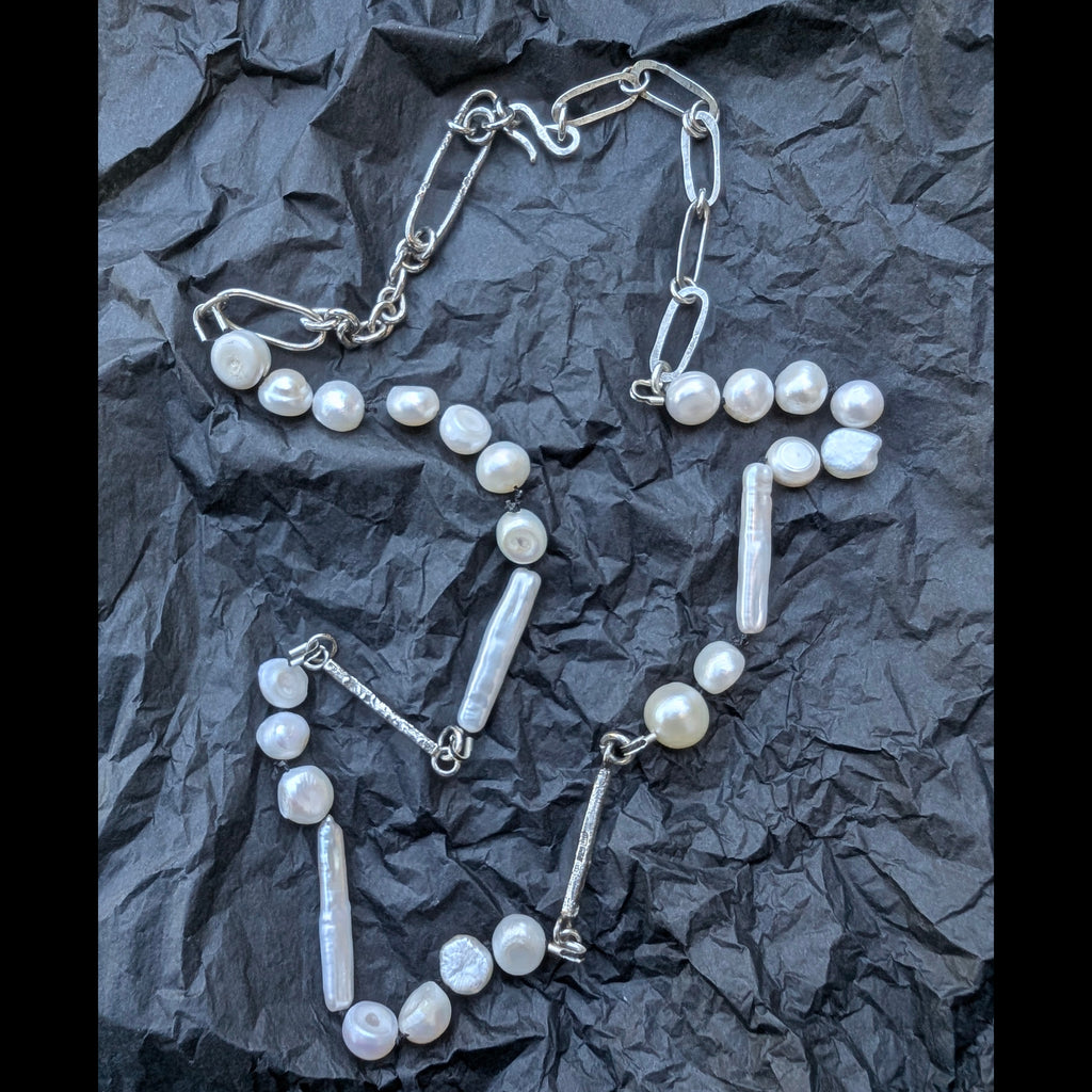 Pearl + chain number ONE