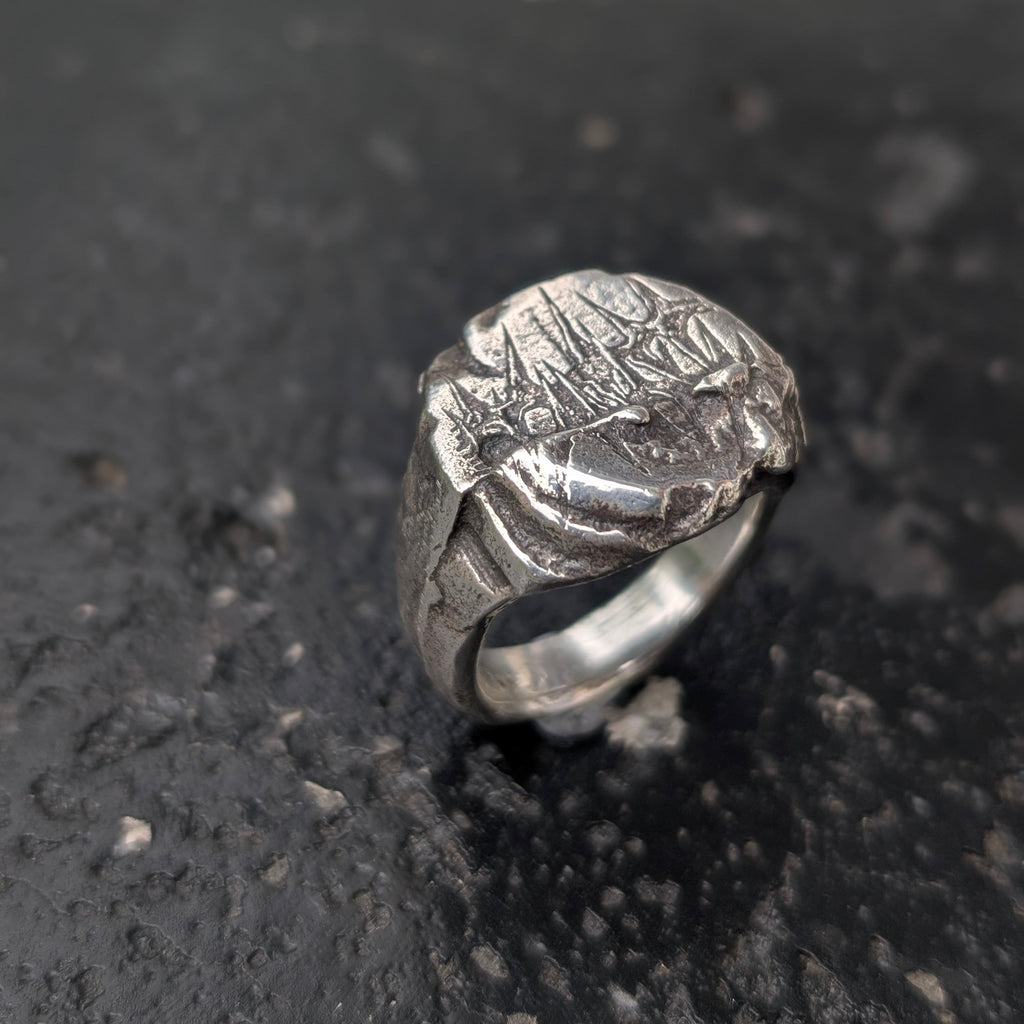 Thorns signet - ready to ship