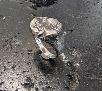 Skull signet - ready to ship