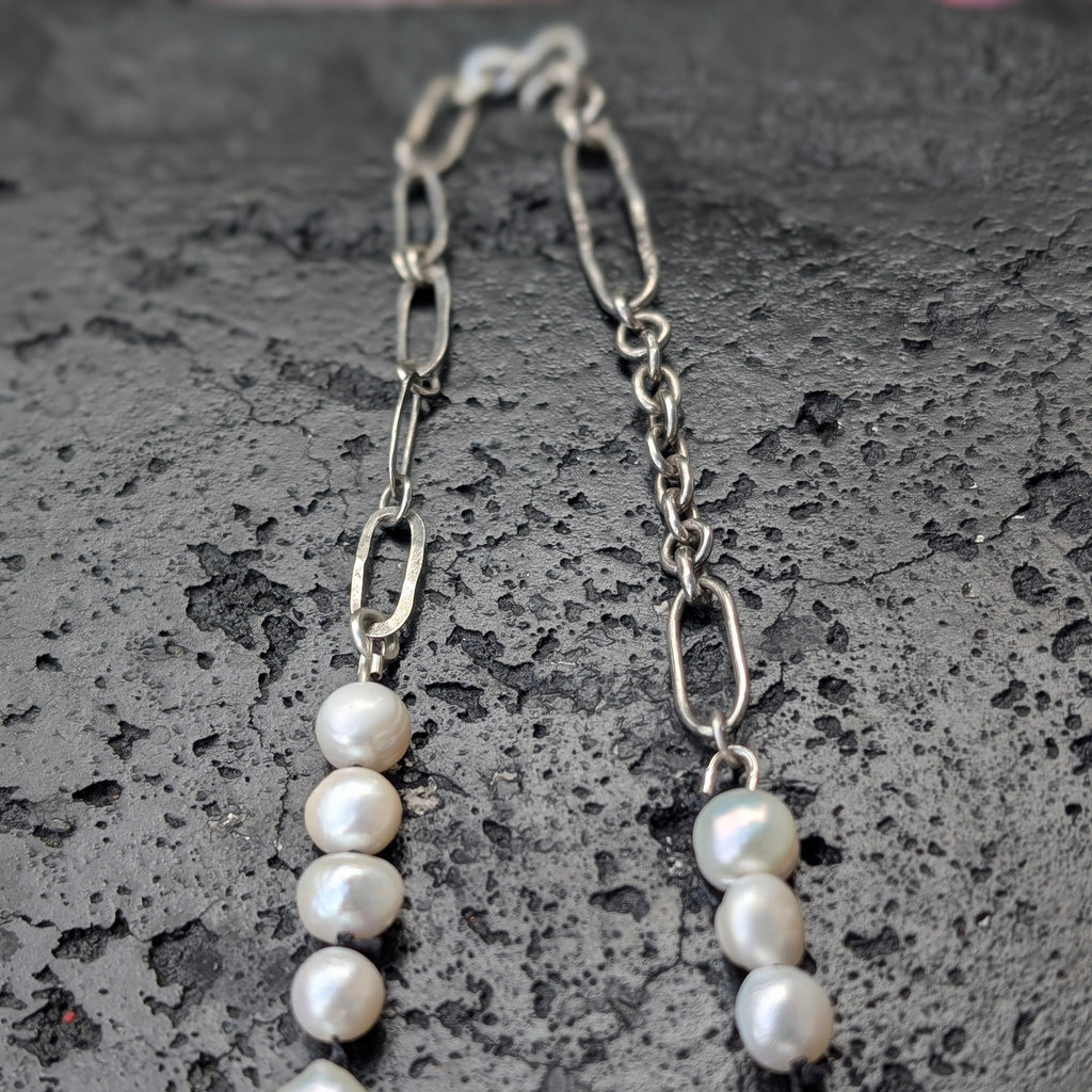 Pearl + chain number ONE