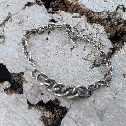 Tether chain bracelet