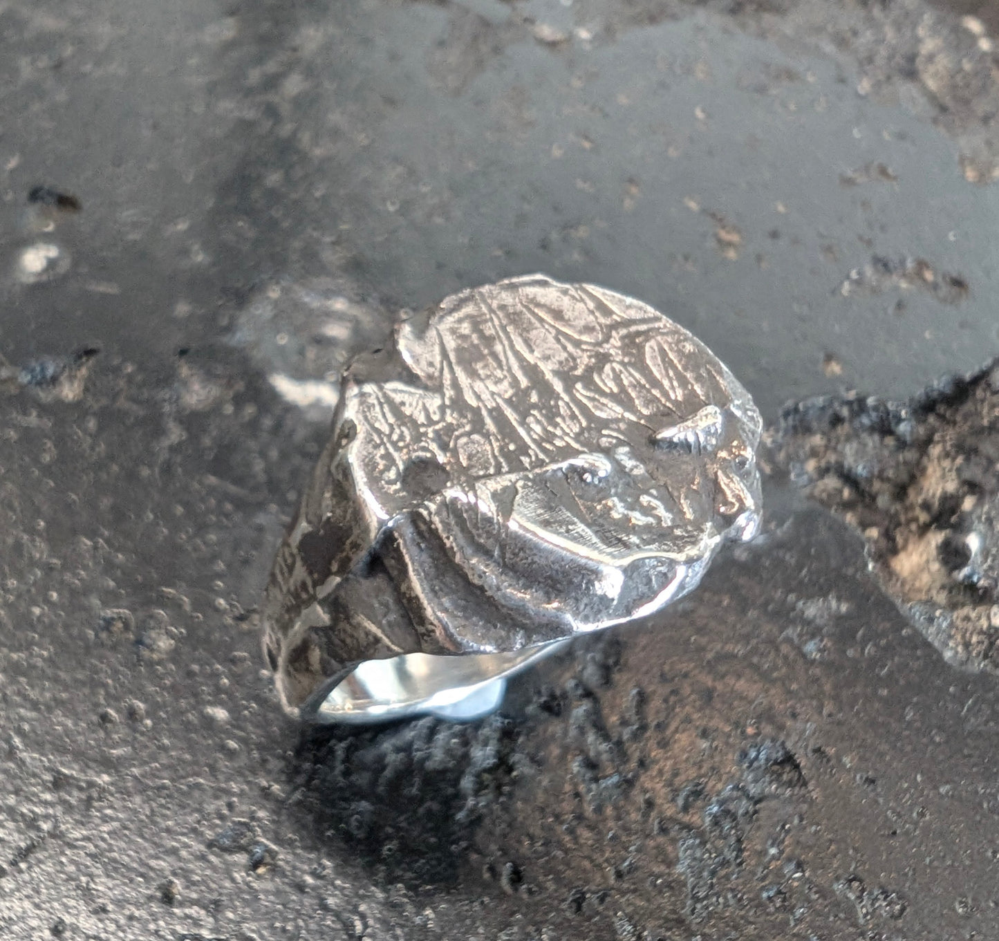 Thorns signet - ready to ship