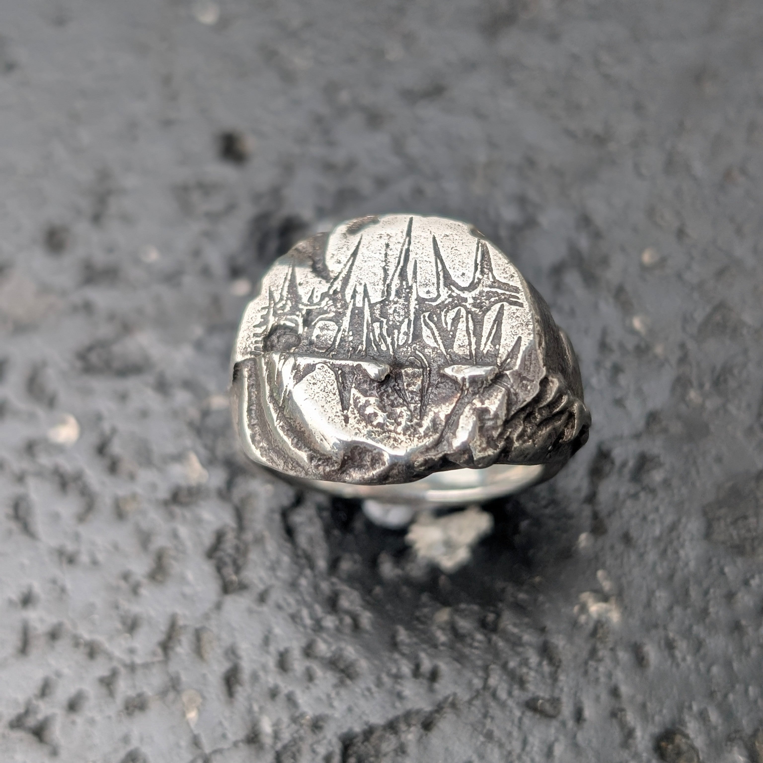Thorns signet - ready to ship
