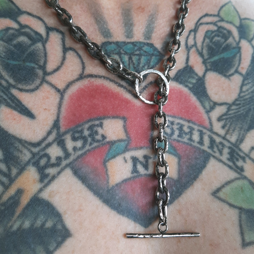 Brut distressed chain